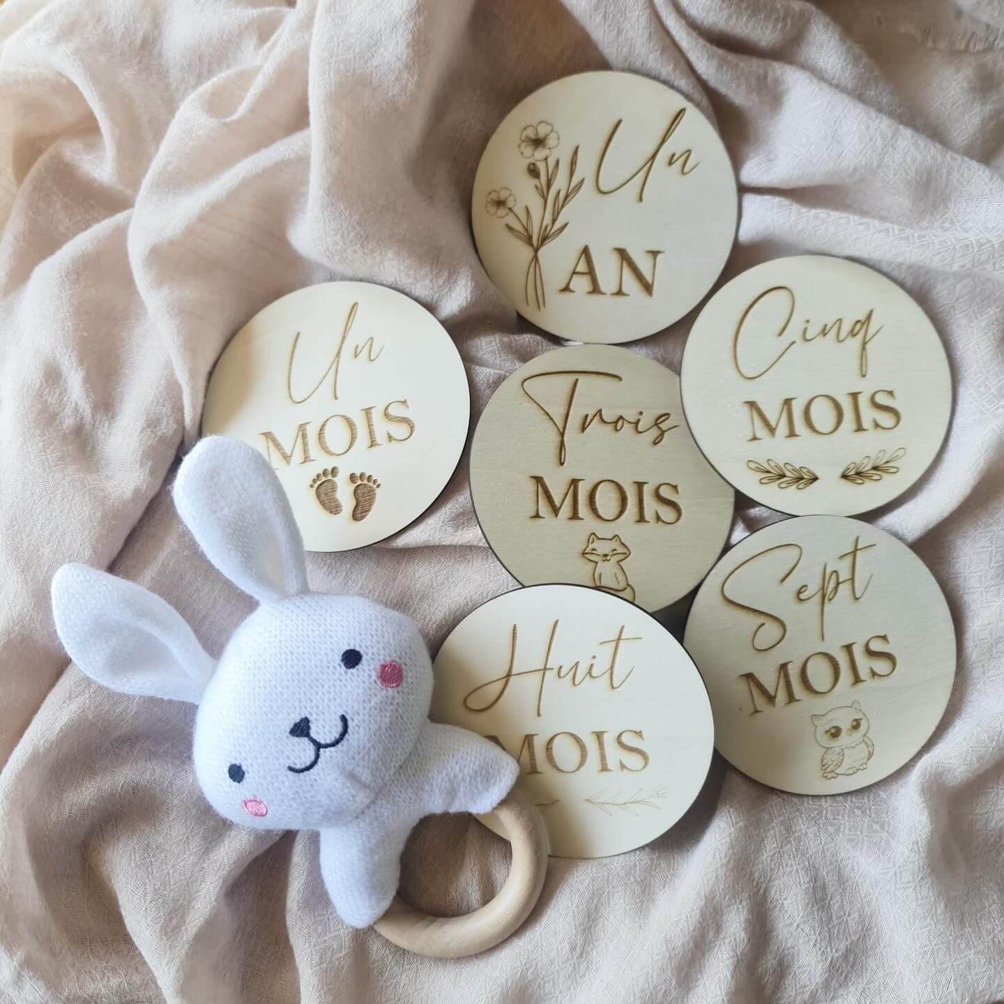 Photo des autres cartes étapes mois naissance créé par O fée créations